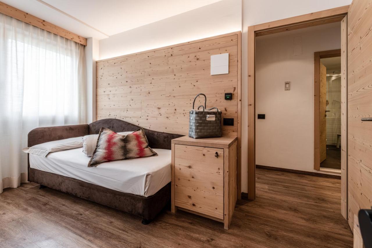 Ravelli Sporting Hotel Mezzana  Ngoại thất bức ảnh