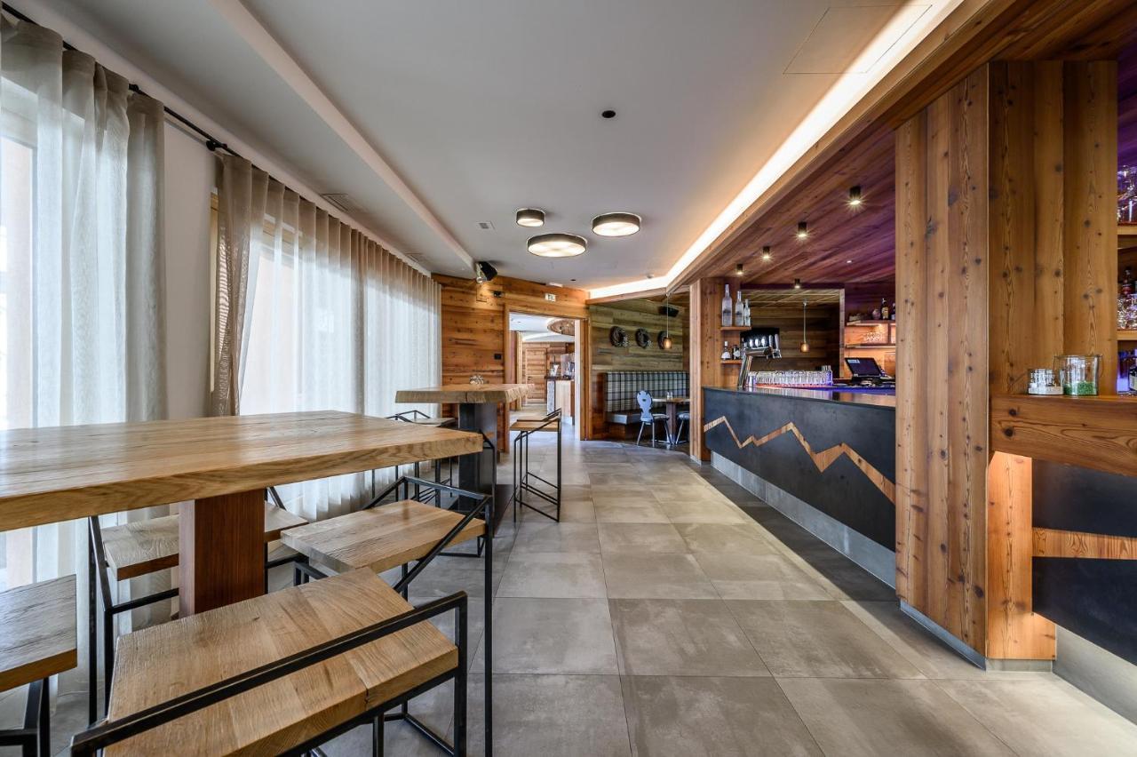 Ravelli Sporting Hotel Mezzana  Ngoại thất bức ảnh