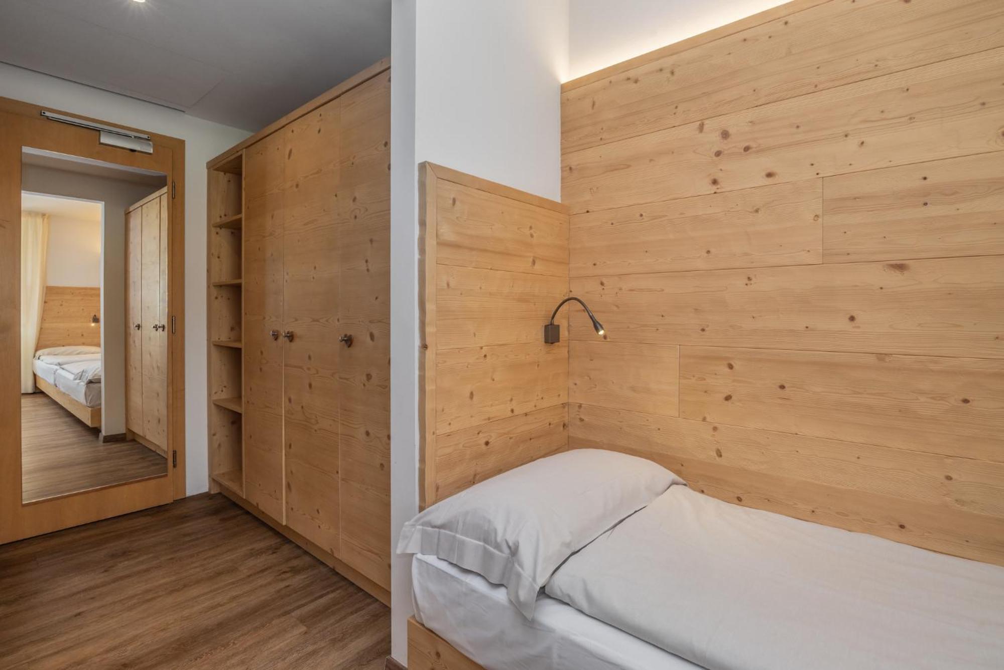 Ravelli Sporting Hotel Mezzana  Ngoại thất bức ảnh