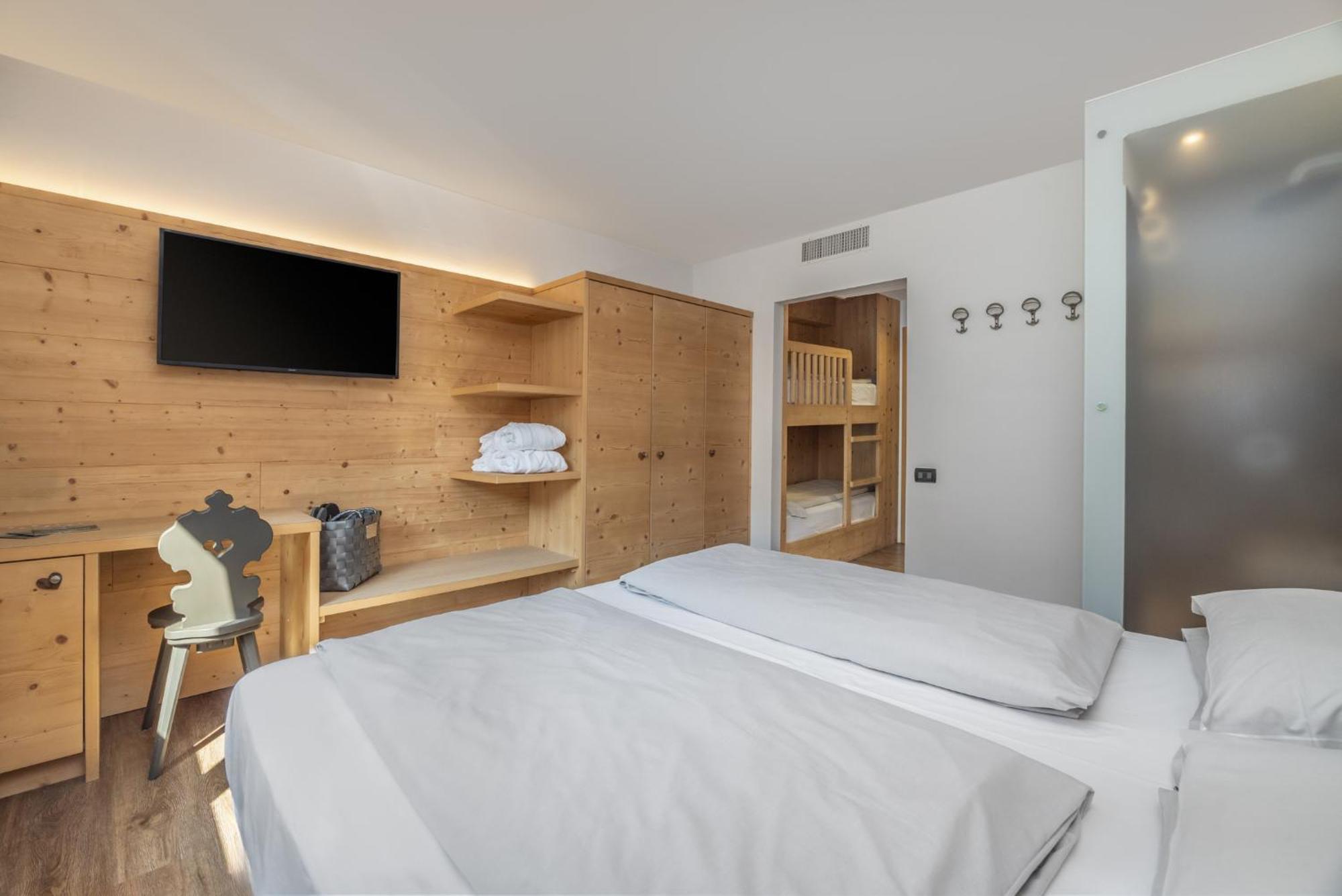 Ravelli Sporting Hotel Mezzana  Ngoại thất bức ảnh