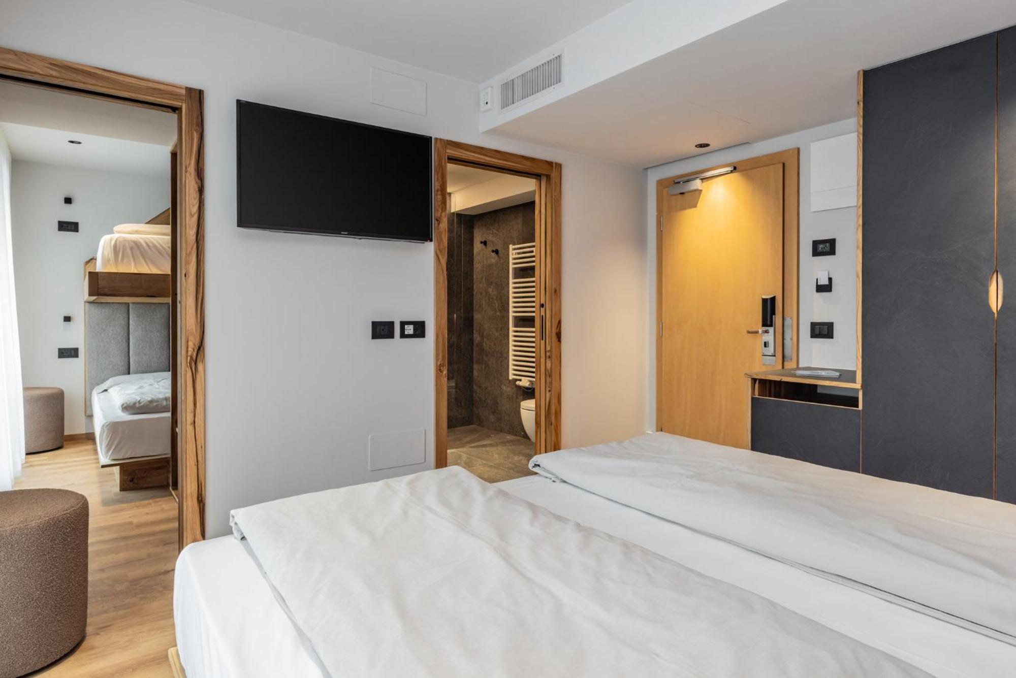Ravelli Sporting Hotel Mezzana  Ngoại thất bức ảnh