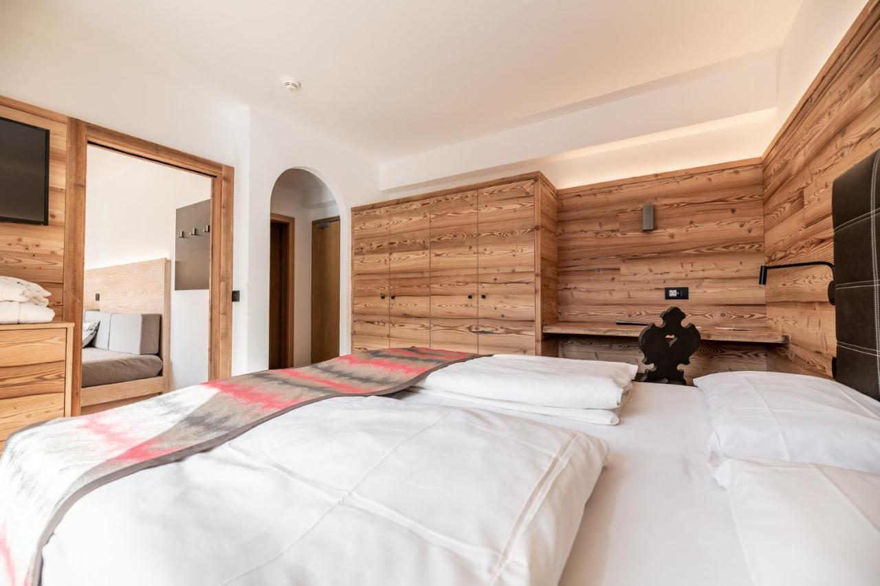 Ravelli Sporting Hotel Mezzana  Ngoại thất bức ảnh